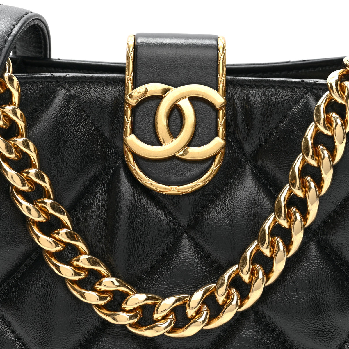 Lambskin Quilted Small Chain Hobo Black