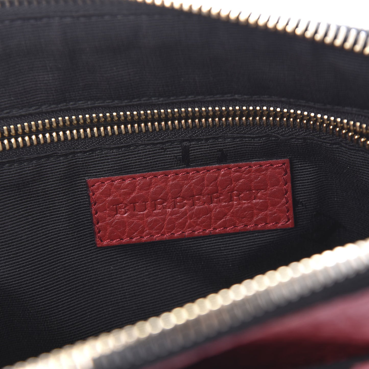 Signature Grain Small Crossbody Red