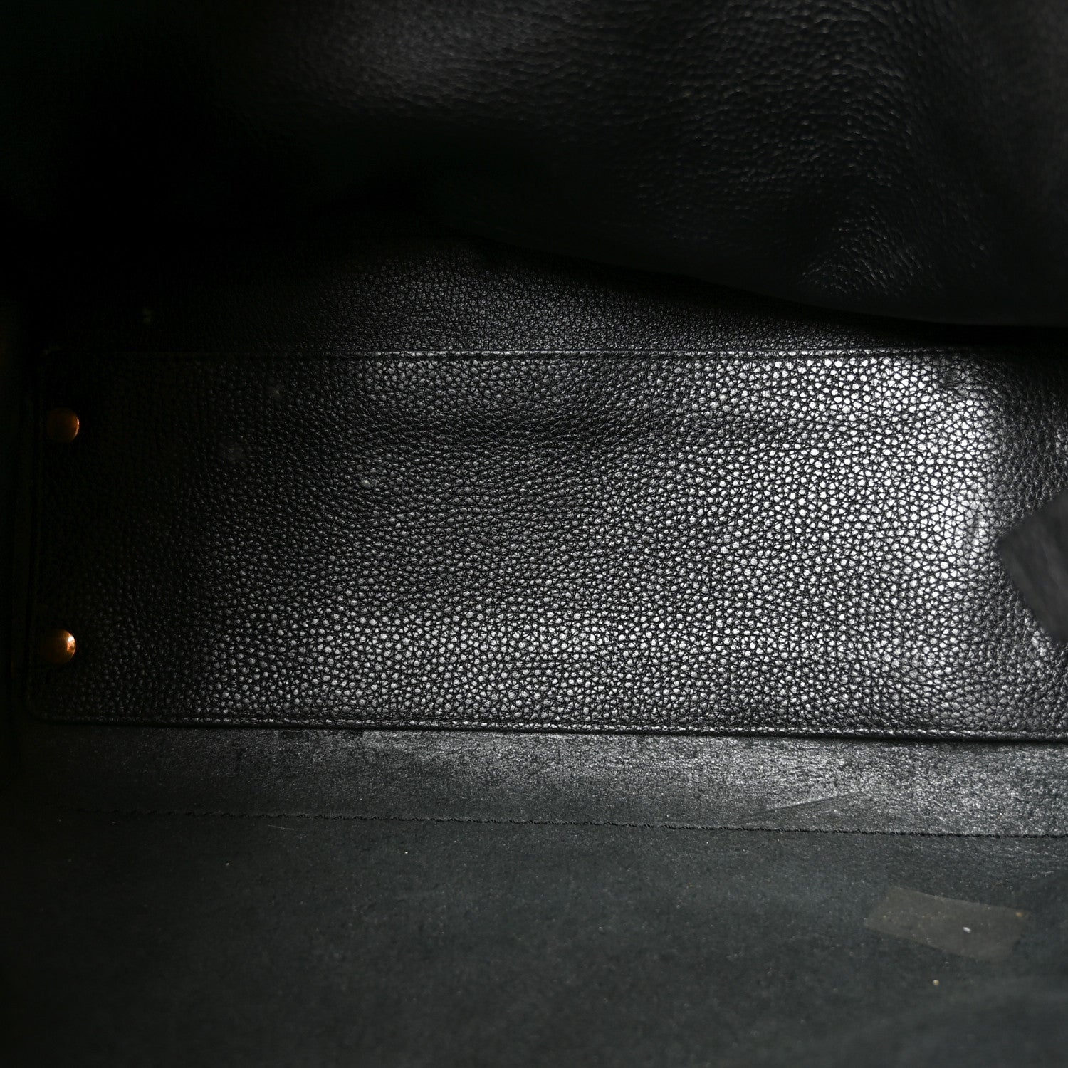 Salvatore Ferragamo Hammered Calfskin Double Handle Medium Amy Tote Black 4 of 9