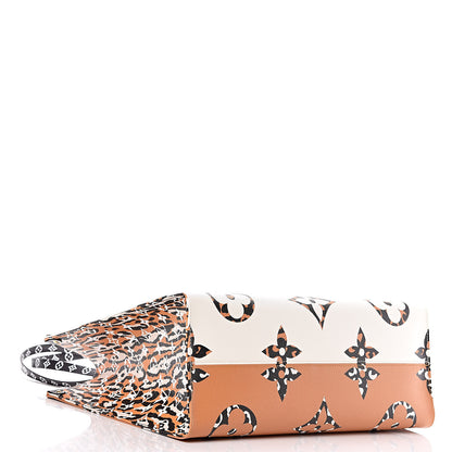 Louis Vuitton Monogram Giant Jungle Onthego GM Ivory 4 of 9