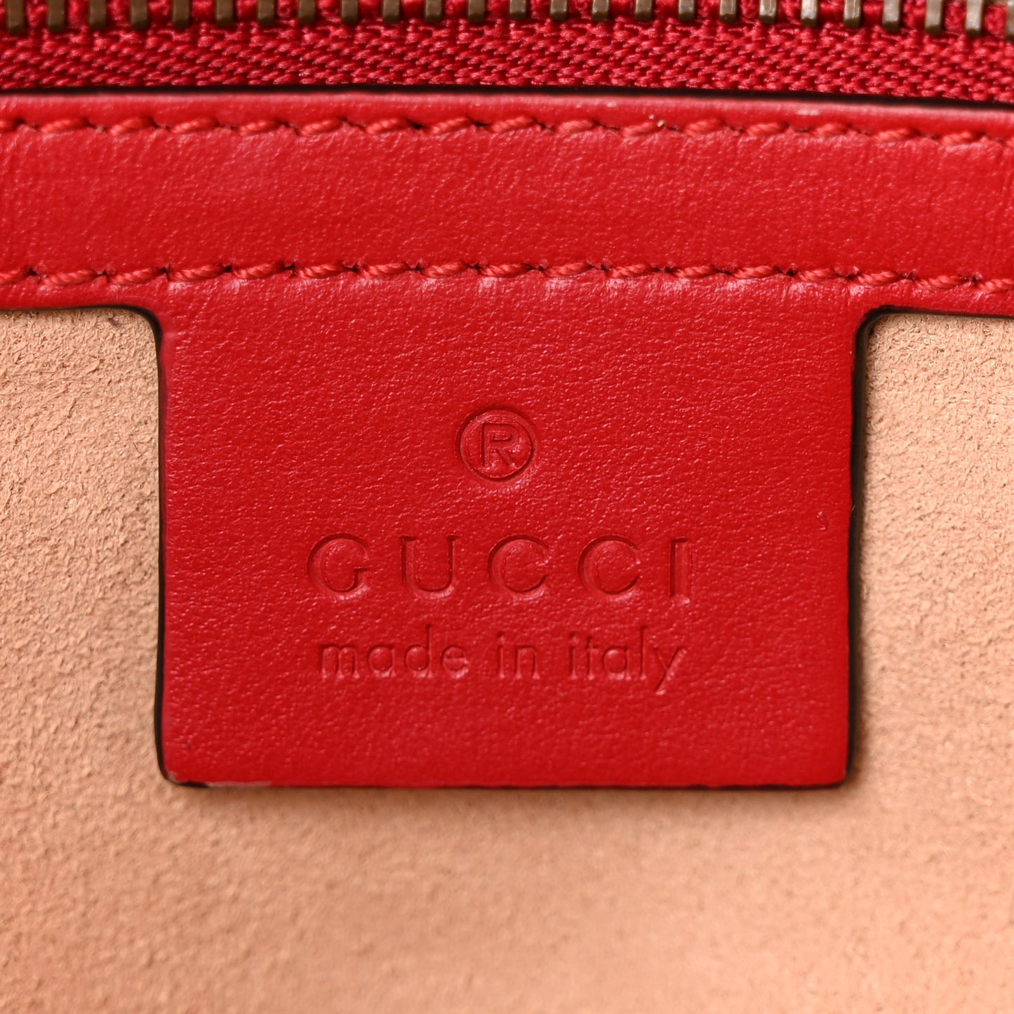 Calfskin Matelasse Small GG Marmont Shoulder Bag Hibiscus Red