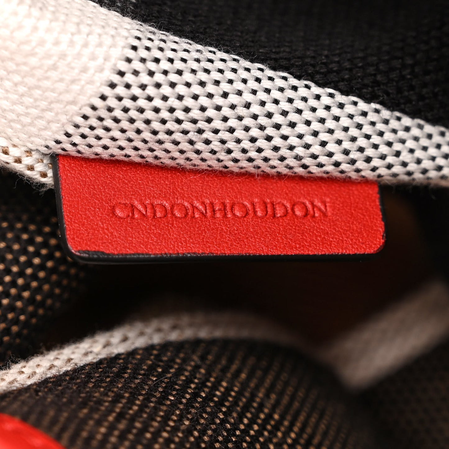 Grainy Calfskin House Check Small Maidstone Red