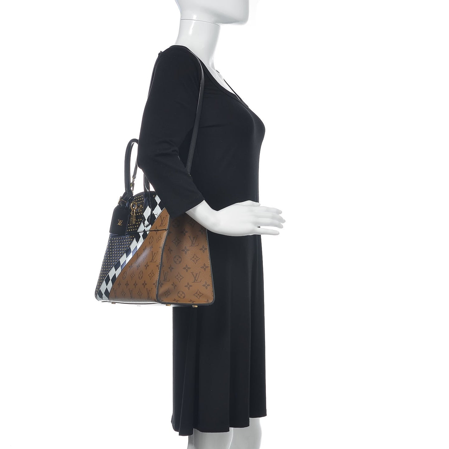 Calfskin Reverse Monogram City Steamer MM