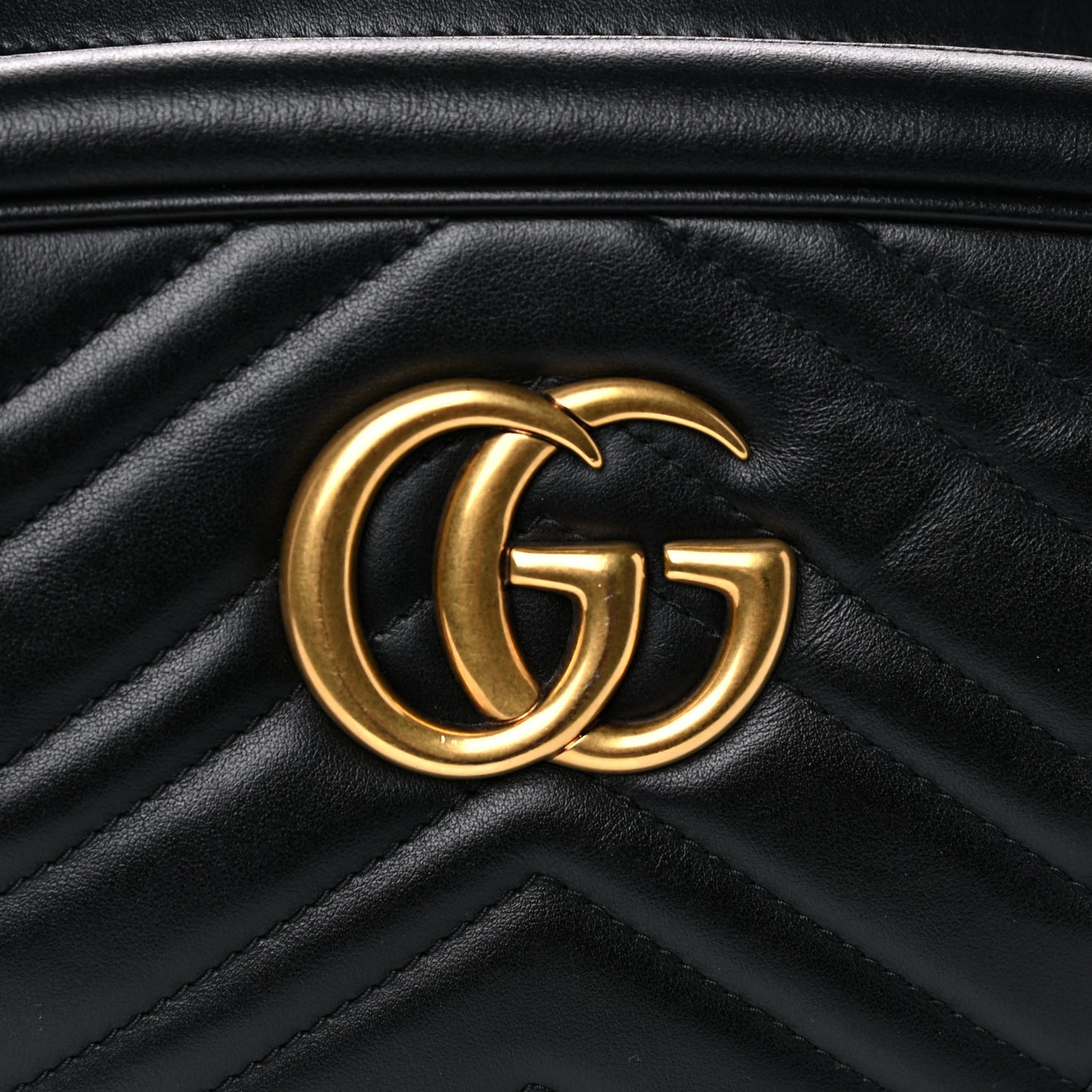 Calfskin Matelasse Small GG Marmont Chain Shoulder Bag Black