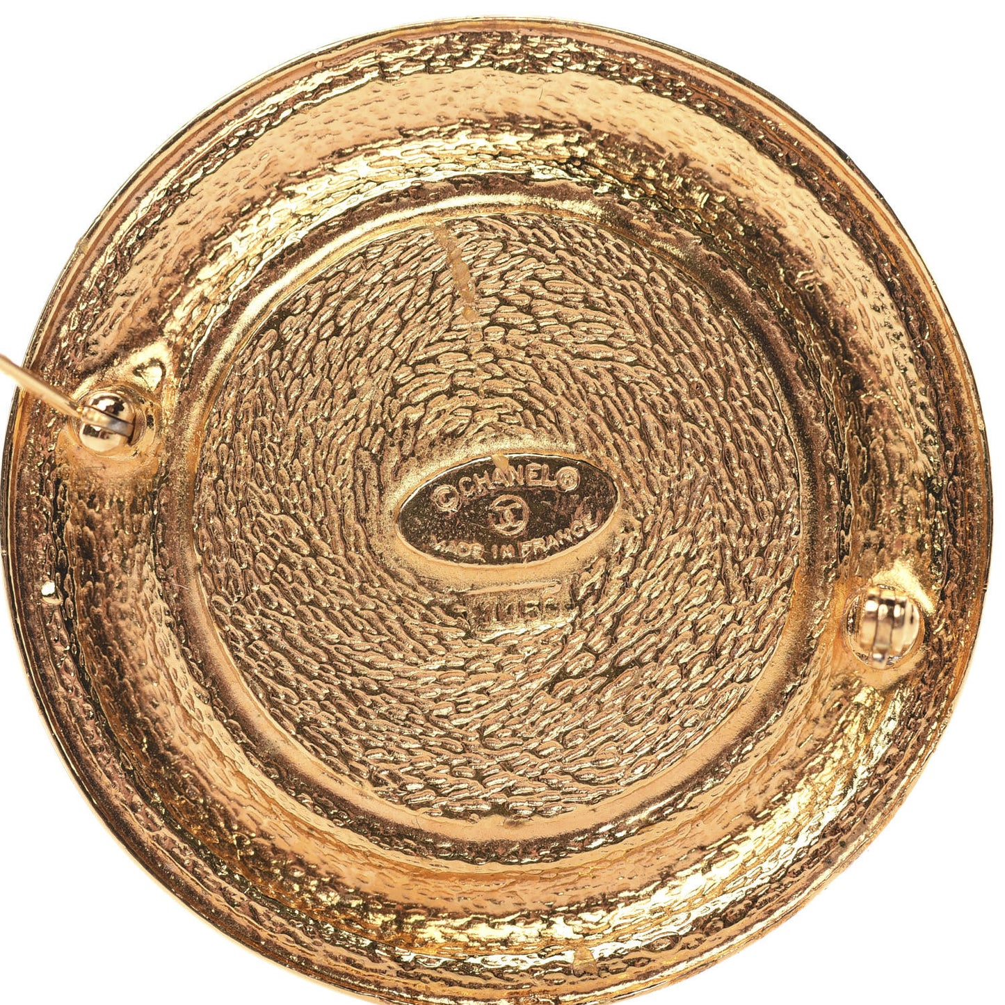 31 Rue Cambon Medallion Brooch Gold