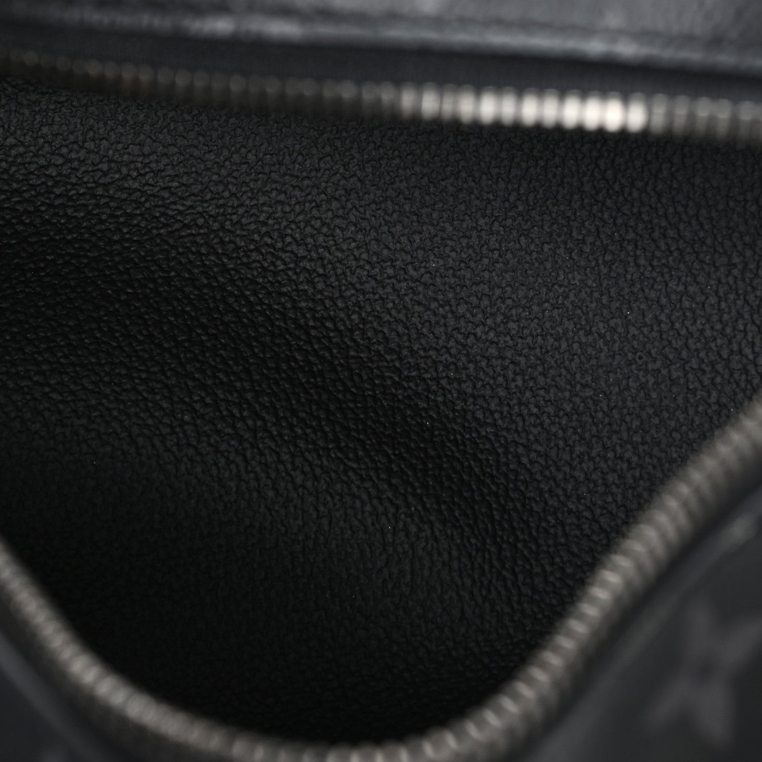 Louis Vuitton Monogram Eclipse Dopp Kit Toilet Pouch 5 of 6