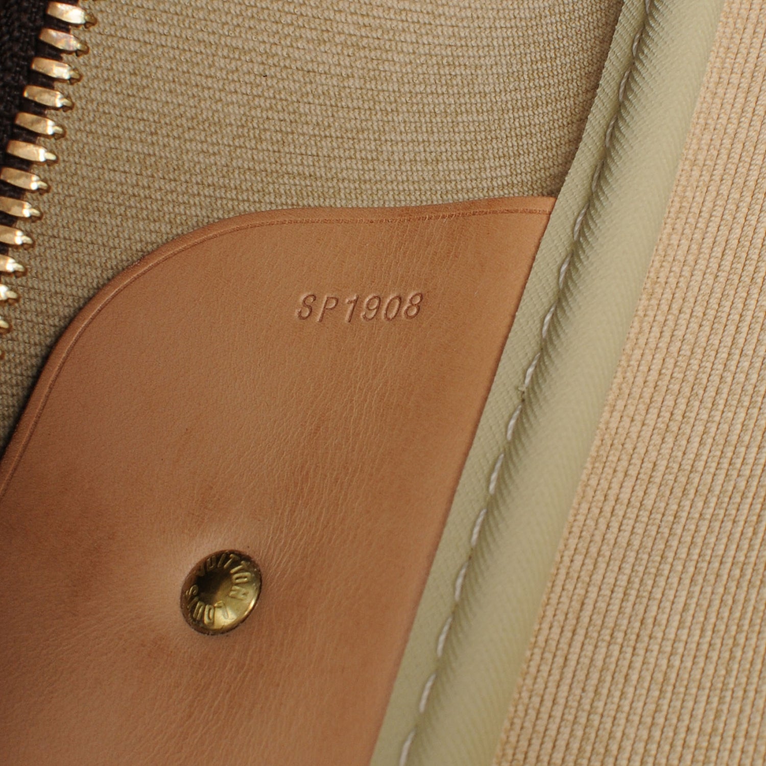 Louis Vuitton Monogram Sirius 60 7 of 7