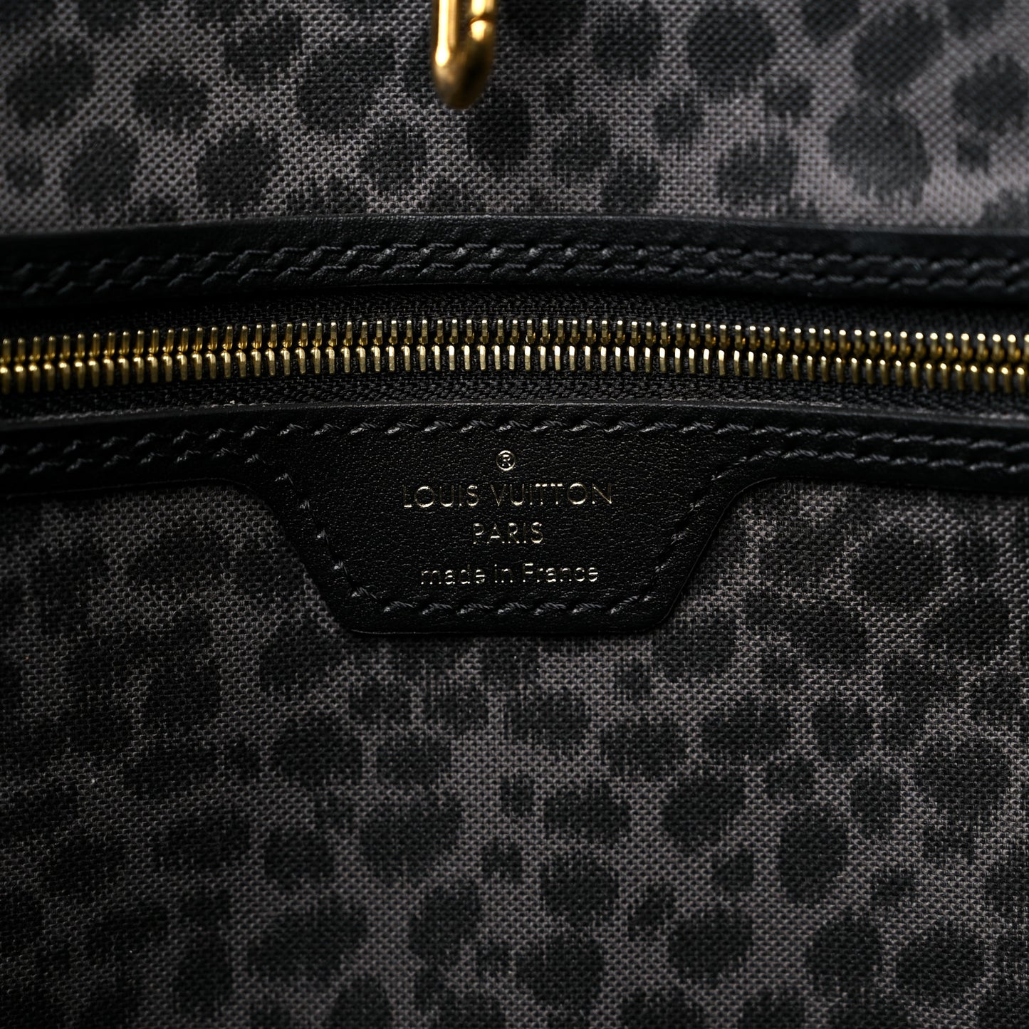 Monogram Giant Wild at Heart Neverfull MM Black