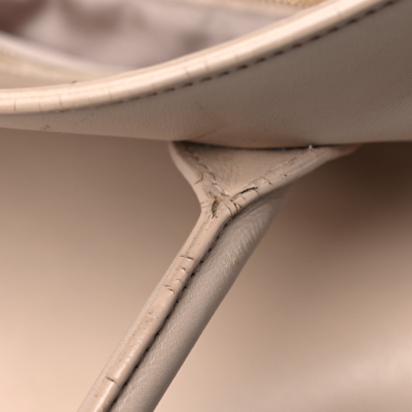 Calfskin Large Sac de Jour Carryall Nude Powder