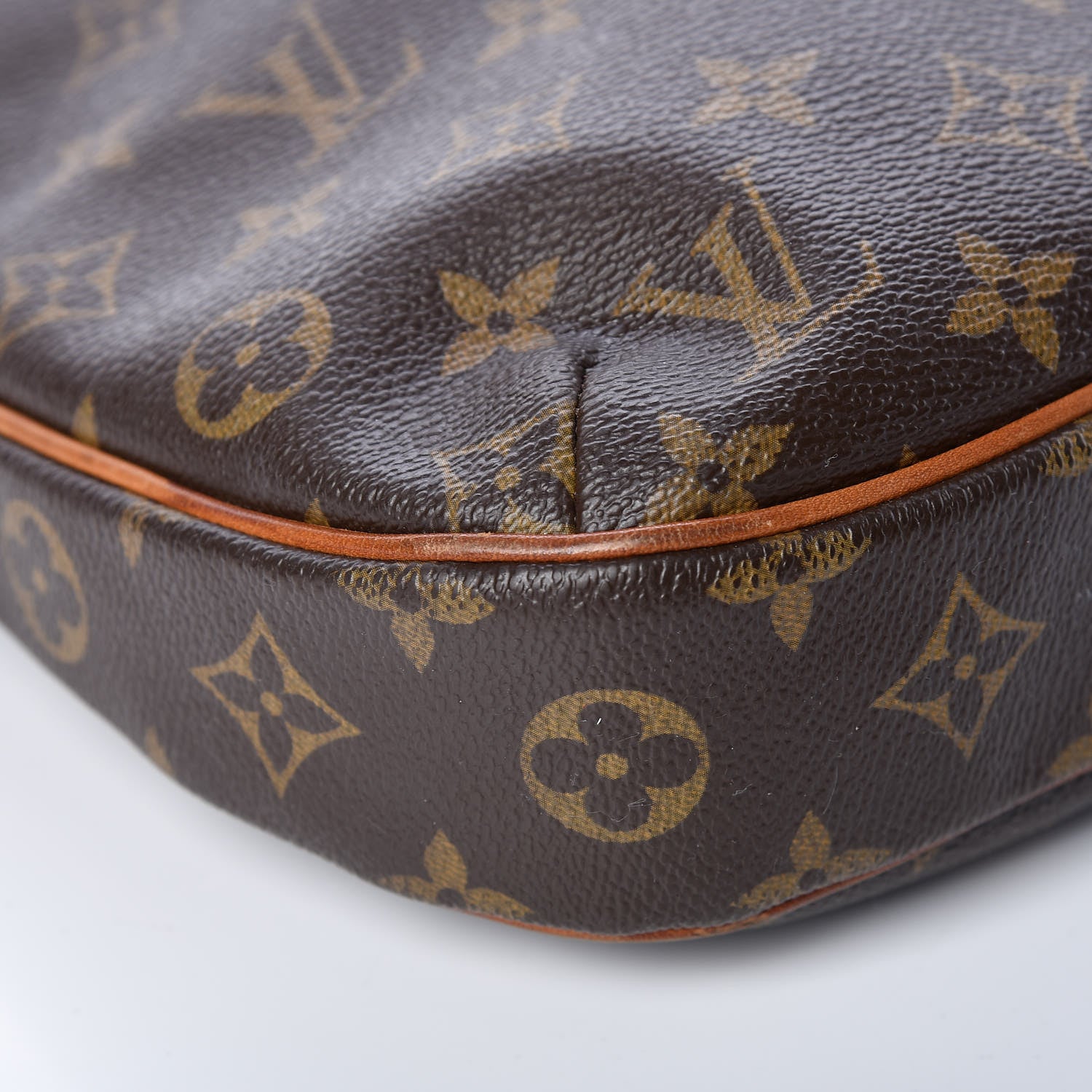 Louis Vuitton Monogram Odeon PM 9 of 20