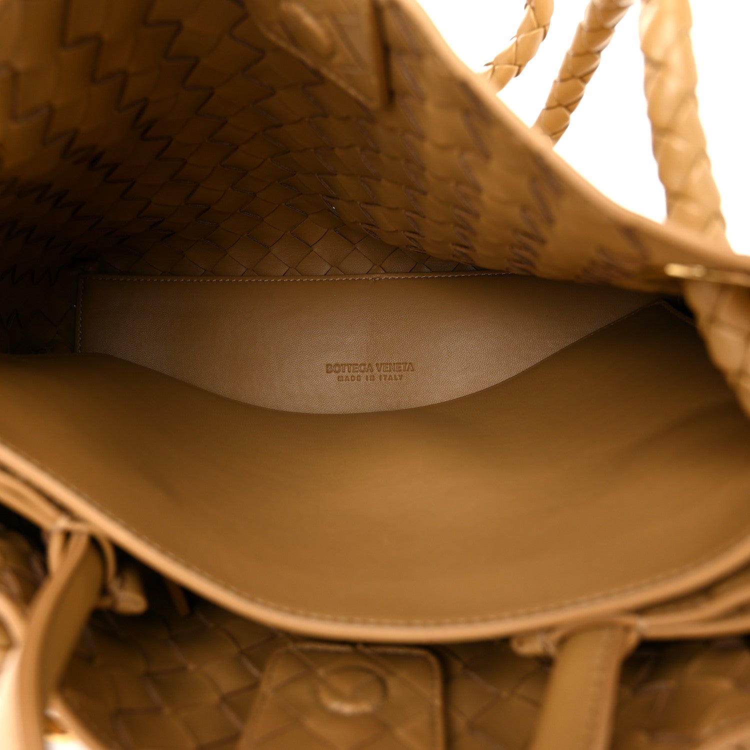 Bottega Veneta Nappa Intrecciato Medium Andiamo Shoulder Bag Dark Praline 5 of 9