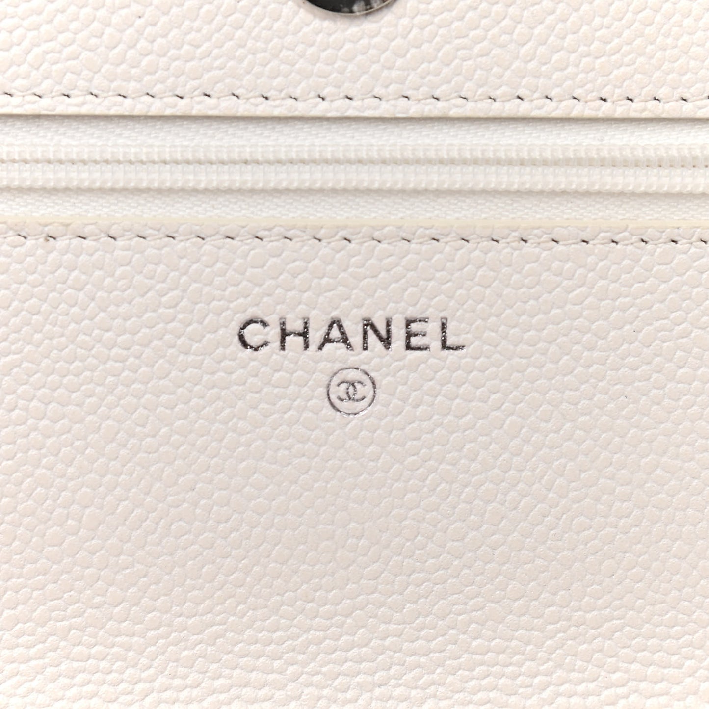 Caviar Quilted Wallet On Chain WOC White