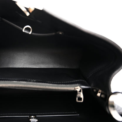 Louis Vuitton Taurillon Capucines MM Platino 4 of 8