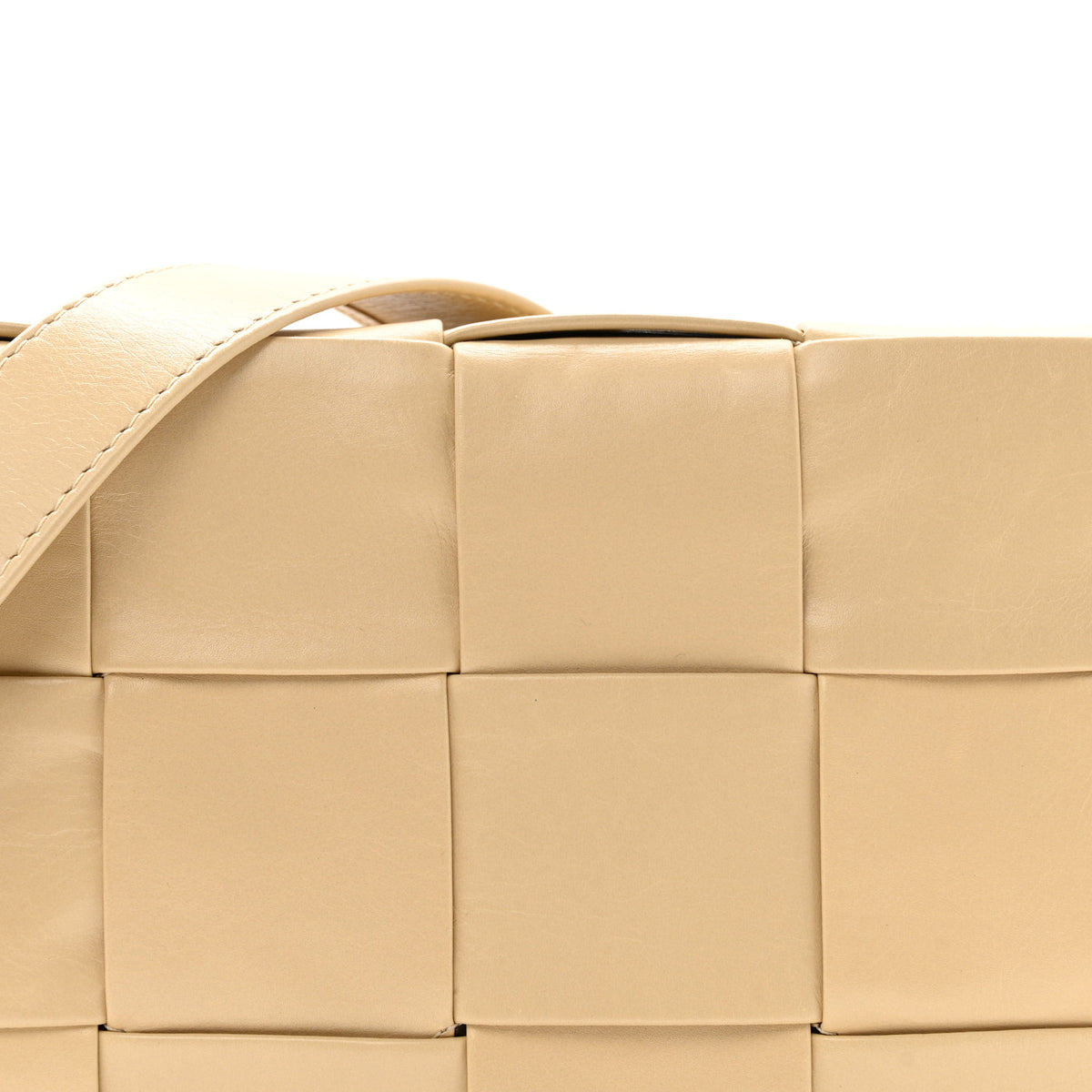 Bottega Veneta Paper Calfskin Maxi Intrecciato Cassette Crossbody Bag Porridge 7 of 13