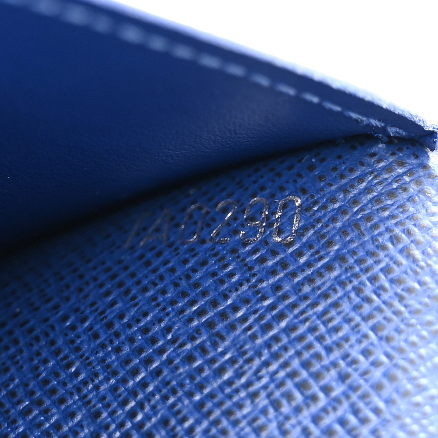 Louis Vuitton Taigarama Brazza Wallet NM Cobalt 7 of 10