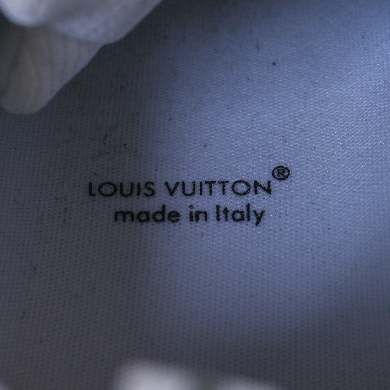 Louis Vuitton Calfskin Mesh Mens LV Runner Tatic Sneakers 9 White 6 of 9