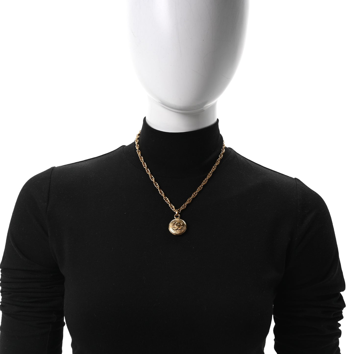 Metal CC Chain Pendant Necklace Gold