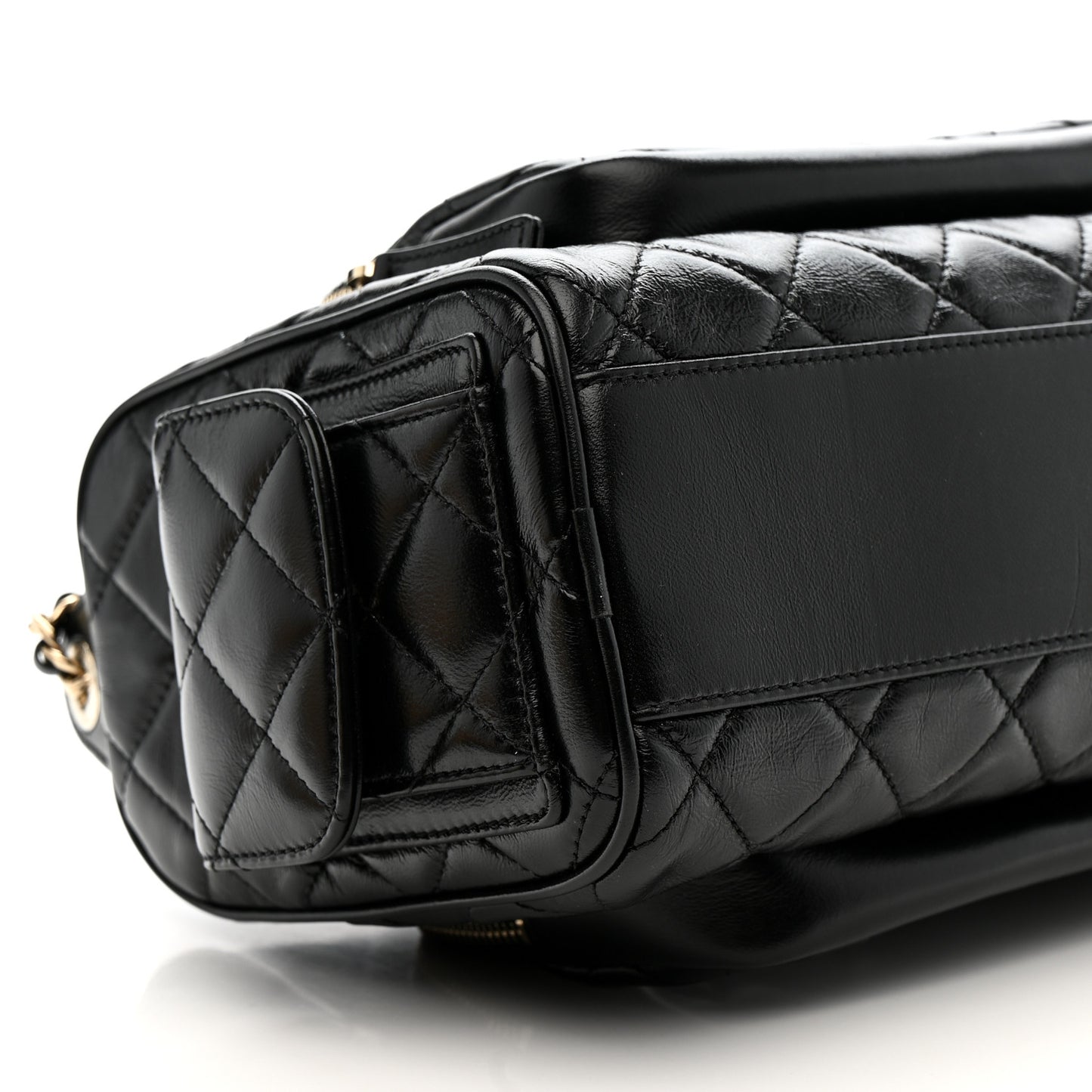 Shiny Crumpled Lambskin Quilted Medium Preppy Pocket Camera Case Black