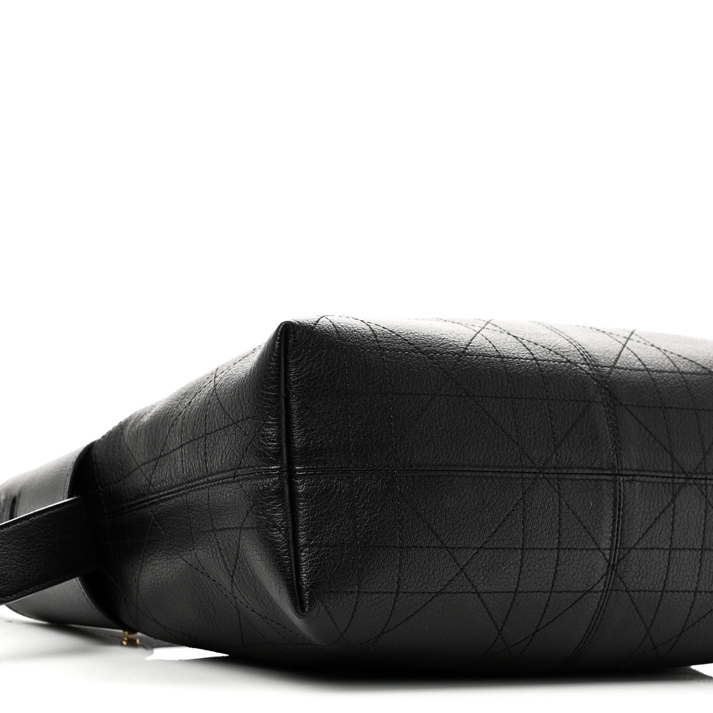 Grained Calfskin Flat Macrocannage Medium Voyage Bag Black