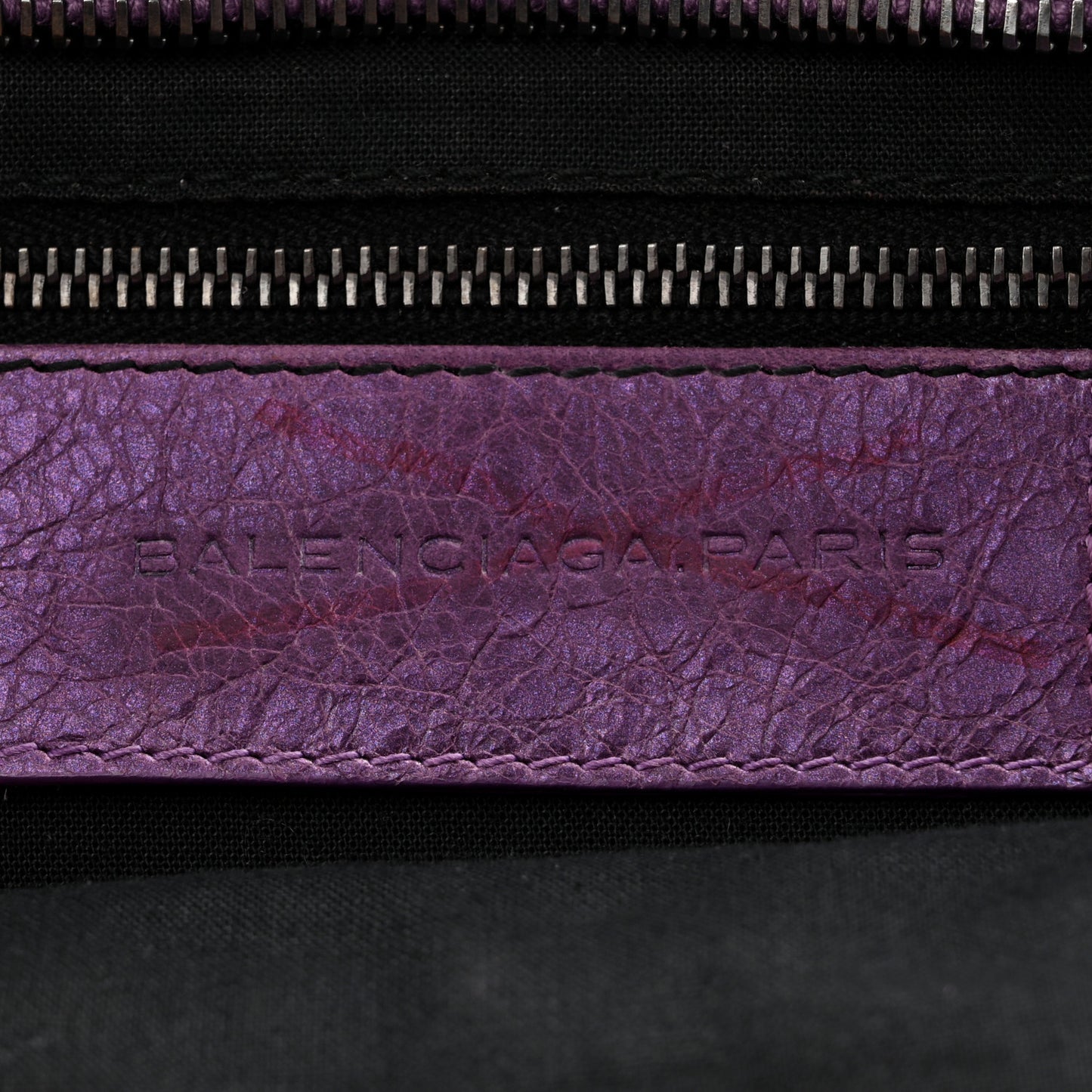 Agneau Classic Hardware City Metallic Purple