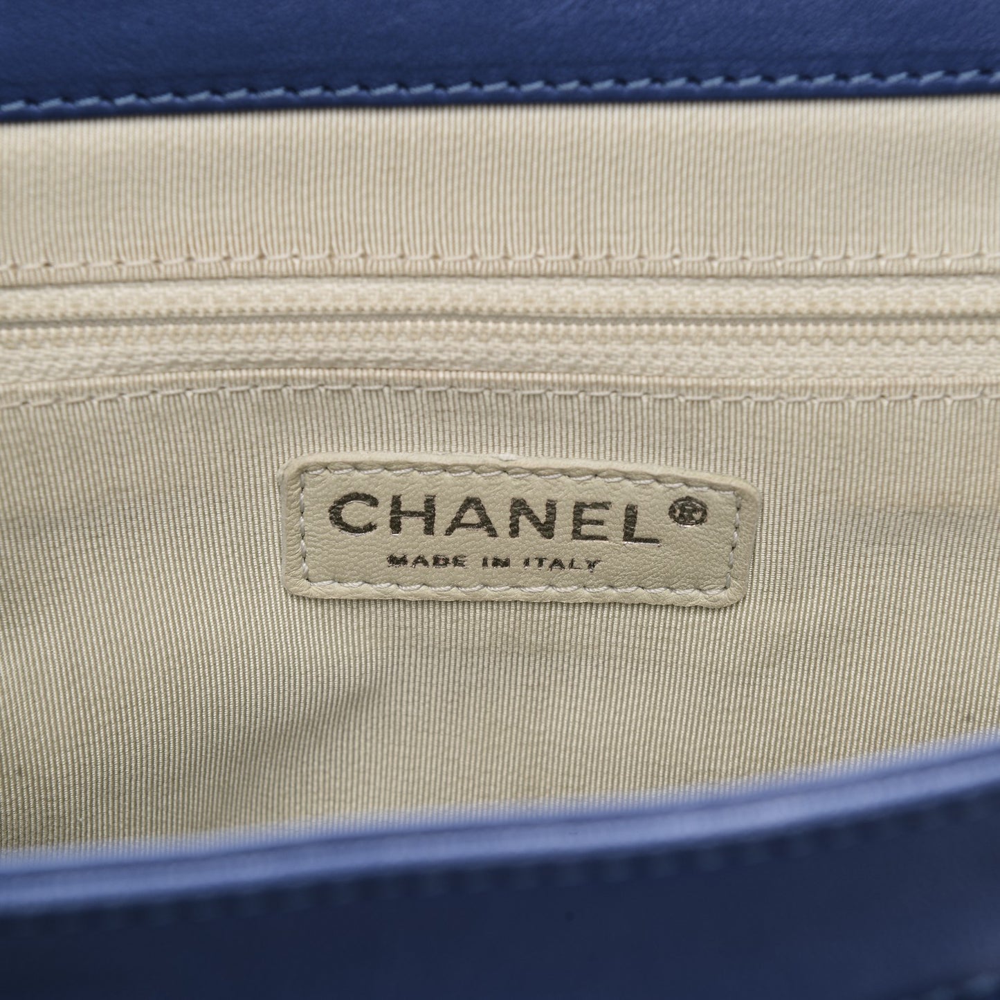 Washed Lambskin Medium Chain Around Messenger Blue