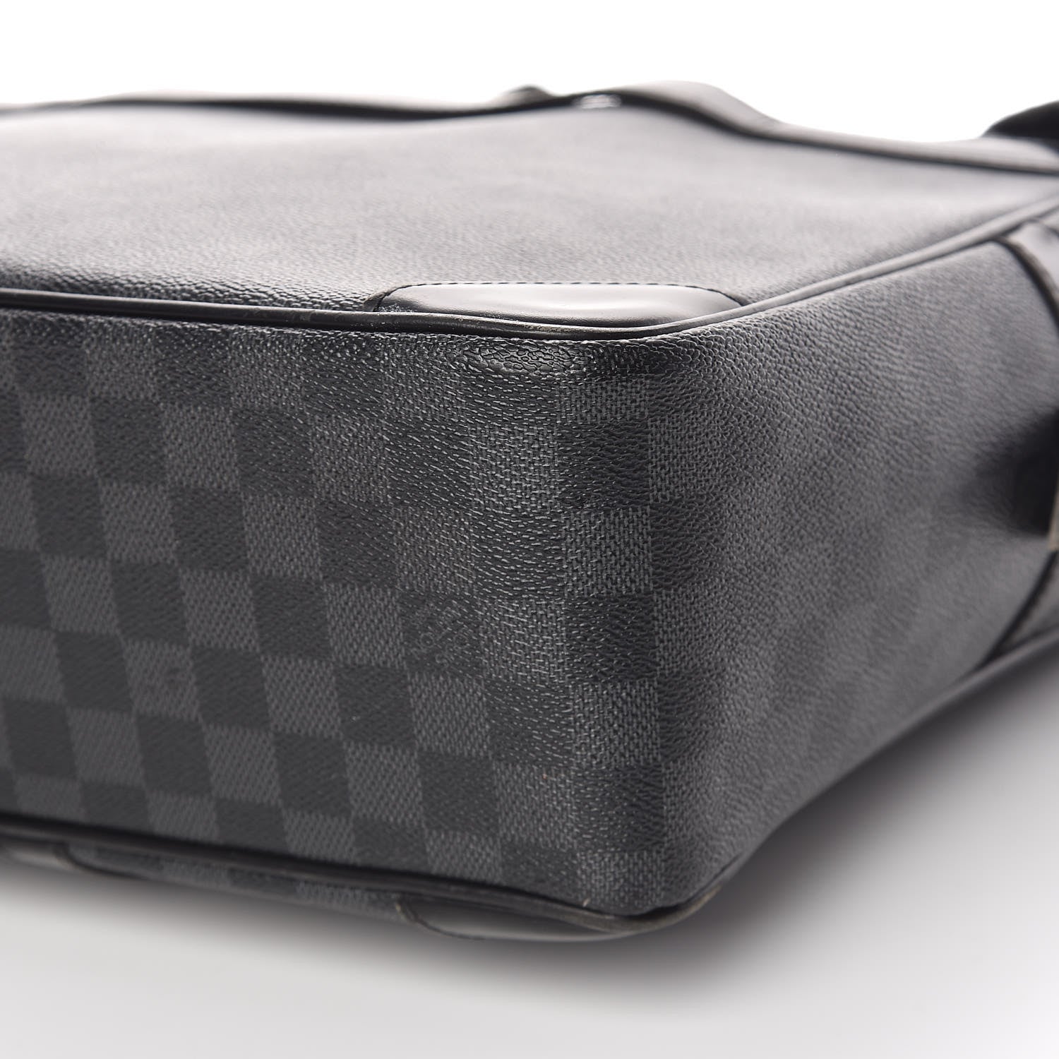 Louis Vuitton Damier Graphite Porte-Documents Voyage GM 13 of 14