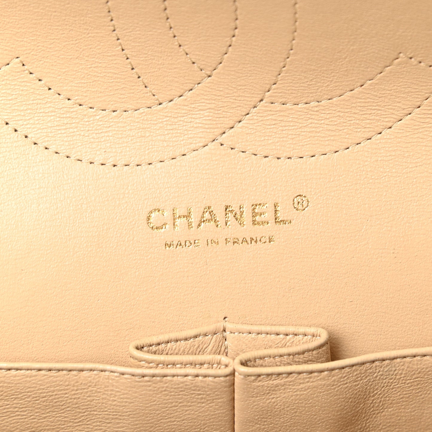 Caviar Quilted Jumbo Double Flap Beige Clair