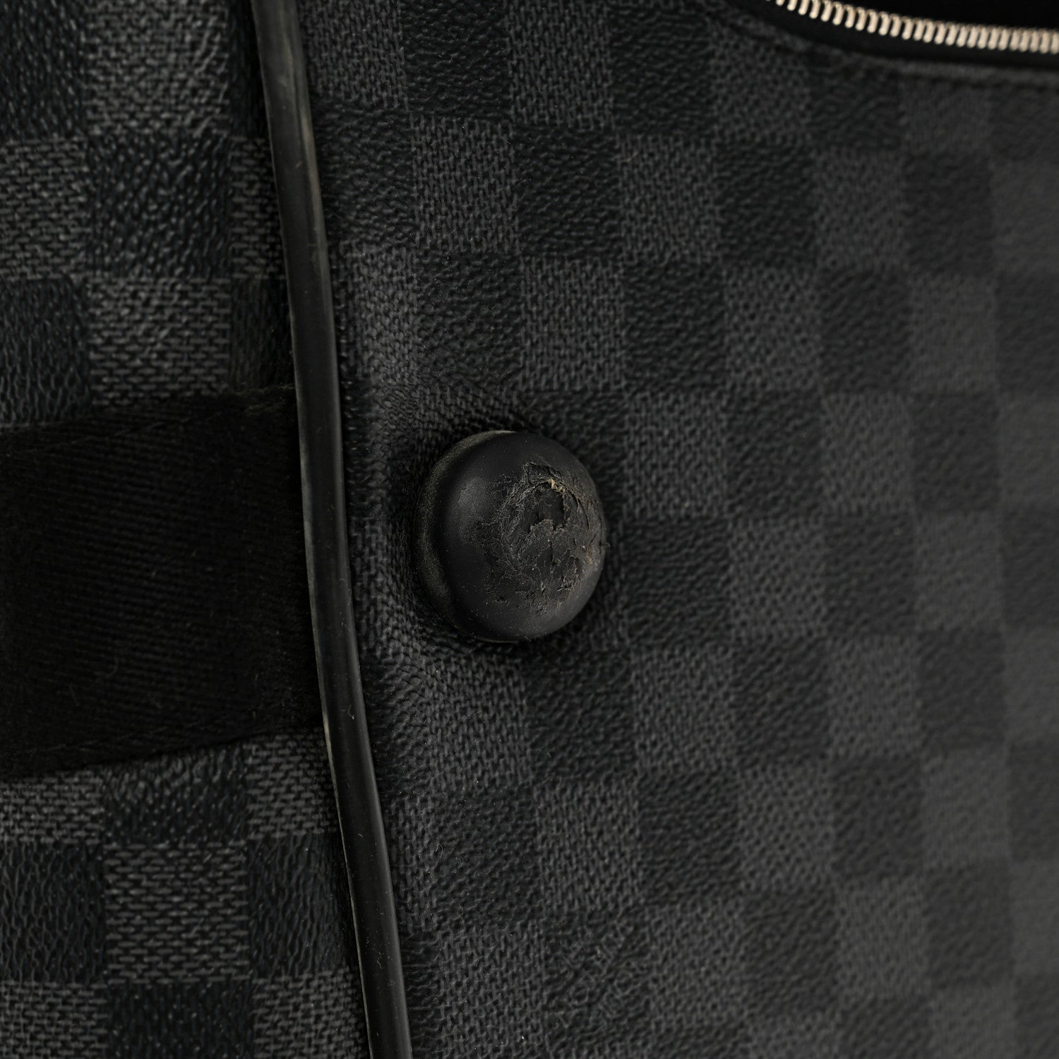 Louis Vuitton Damier Graphite Neo Eole 65 10 of 10