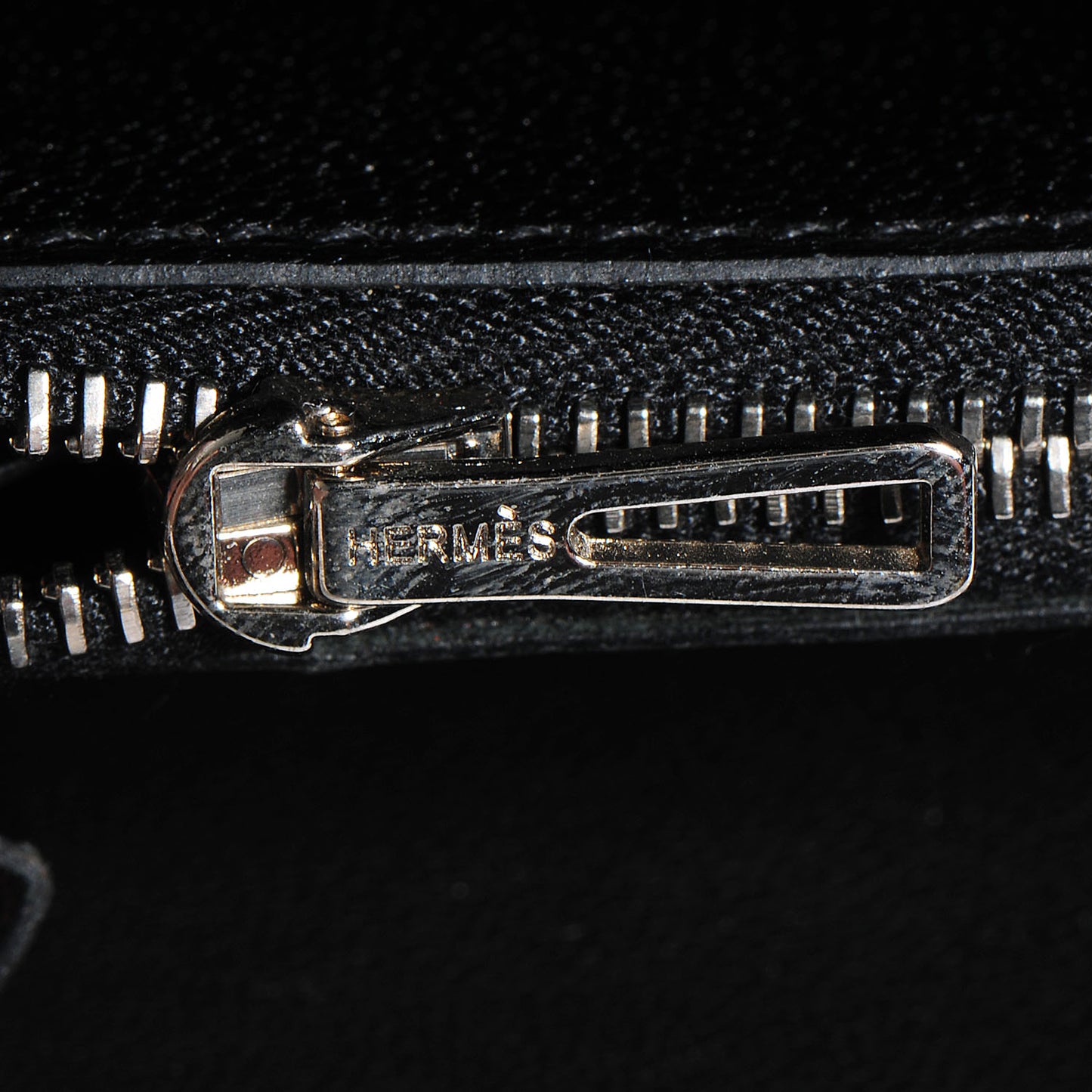 Shiny Alligator Constance Short Wallet Black