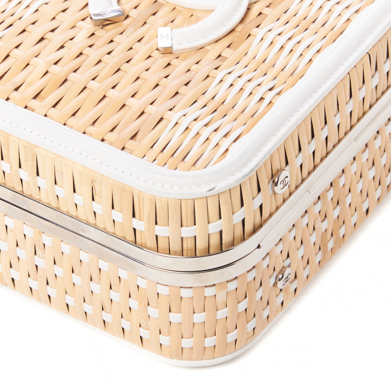 Chanel Raffia Calfskin CC Filigree Vanity Case White 865809