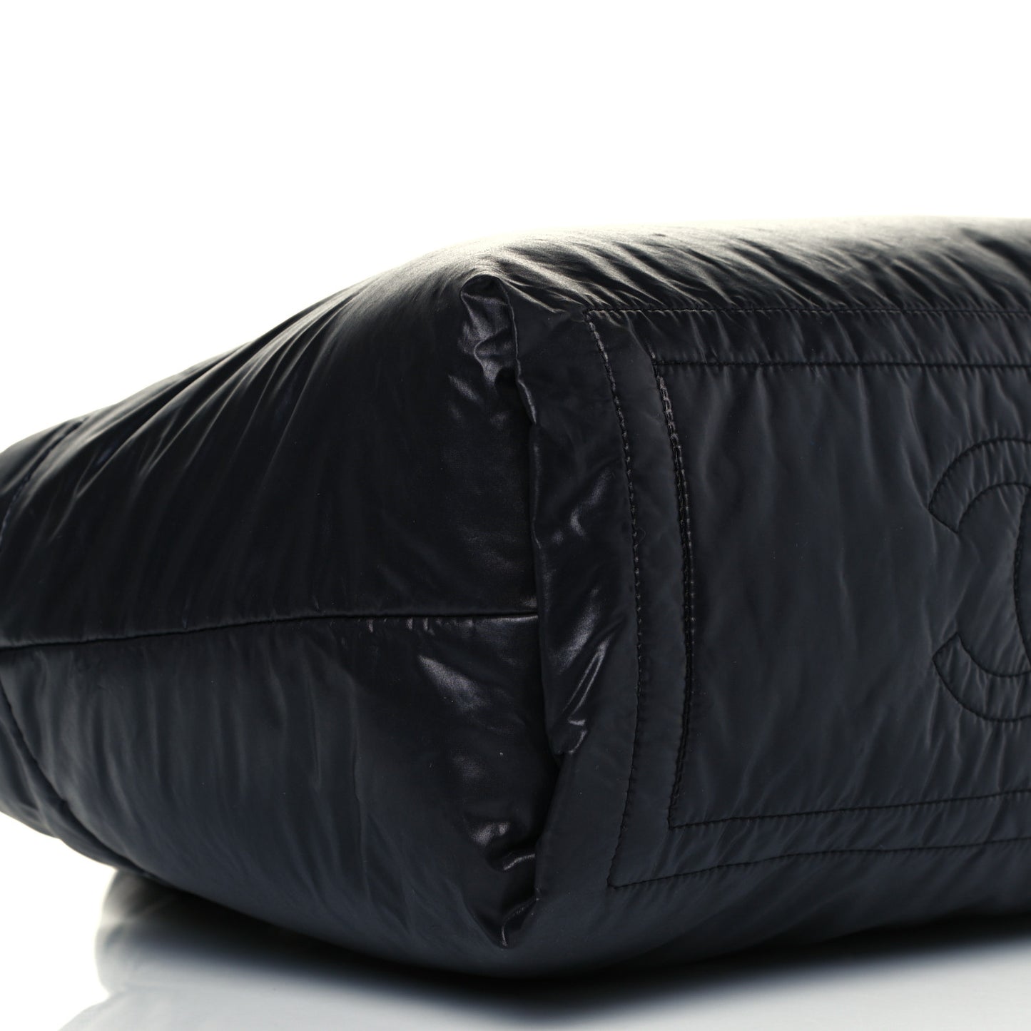 Nylon Quilted Medium Coco Cocoon Reversible Tote Black