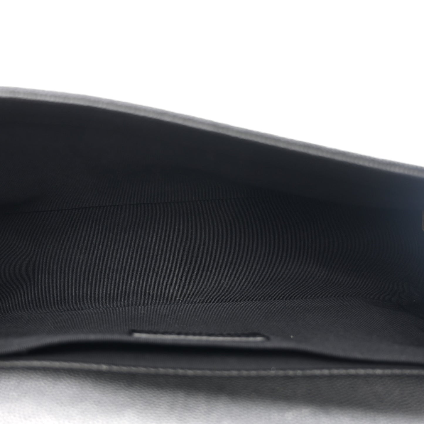 Caviar Chevron Quilted Medium Boy Flap Black