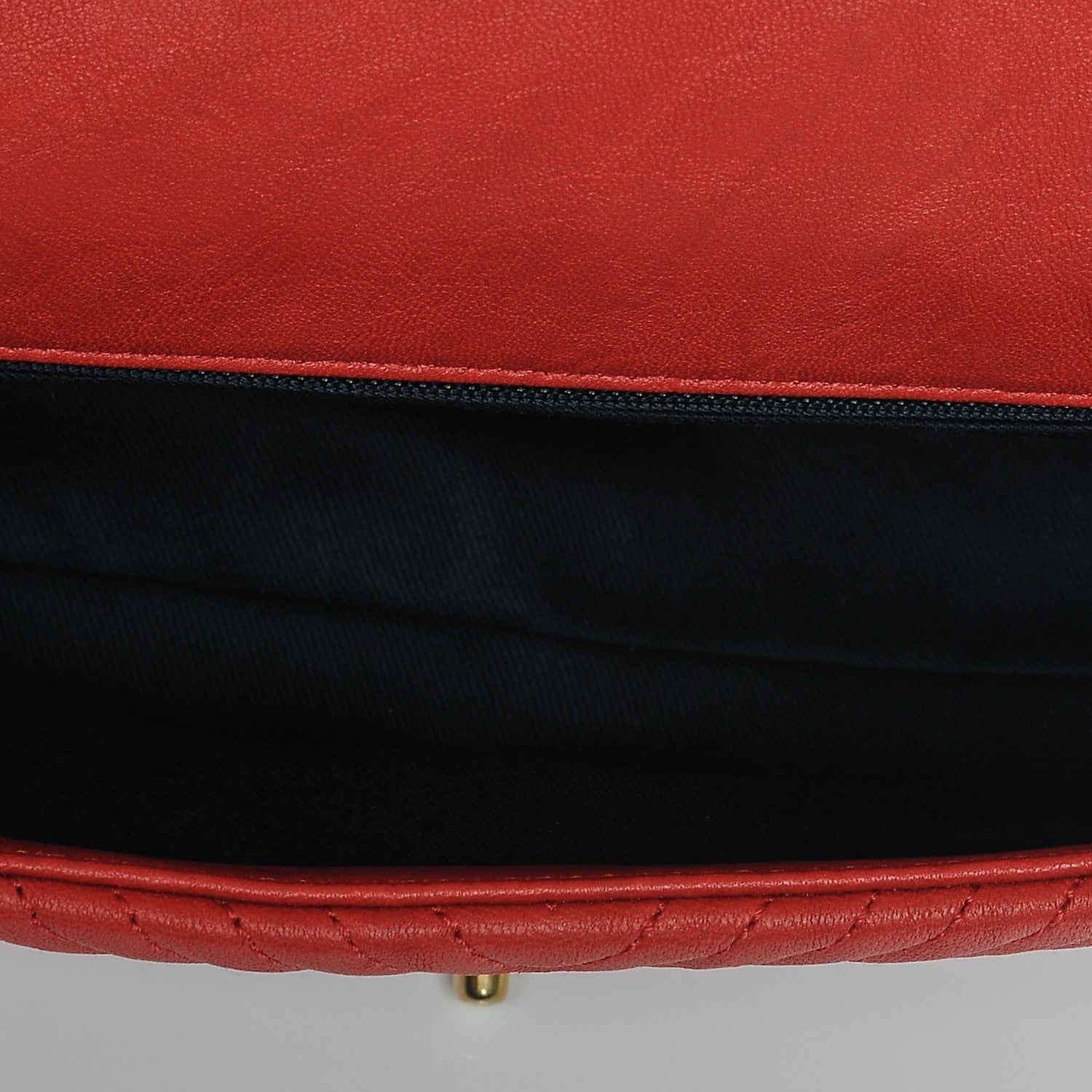 Chanel Wrinkled Lambskin Chevron Quilted Medium Flap Red 5 of 7
