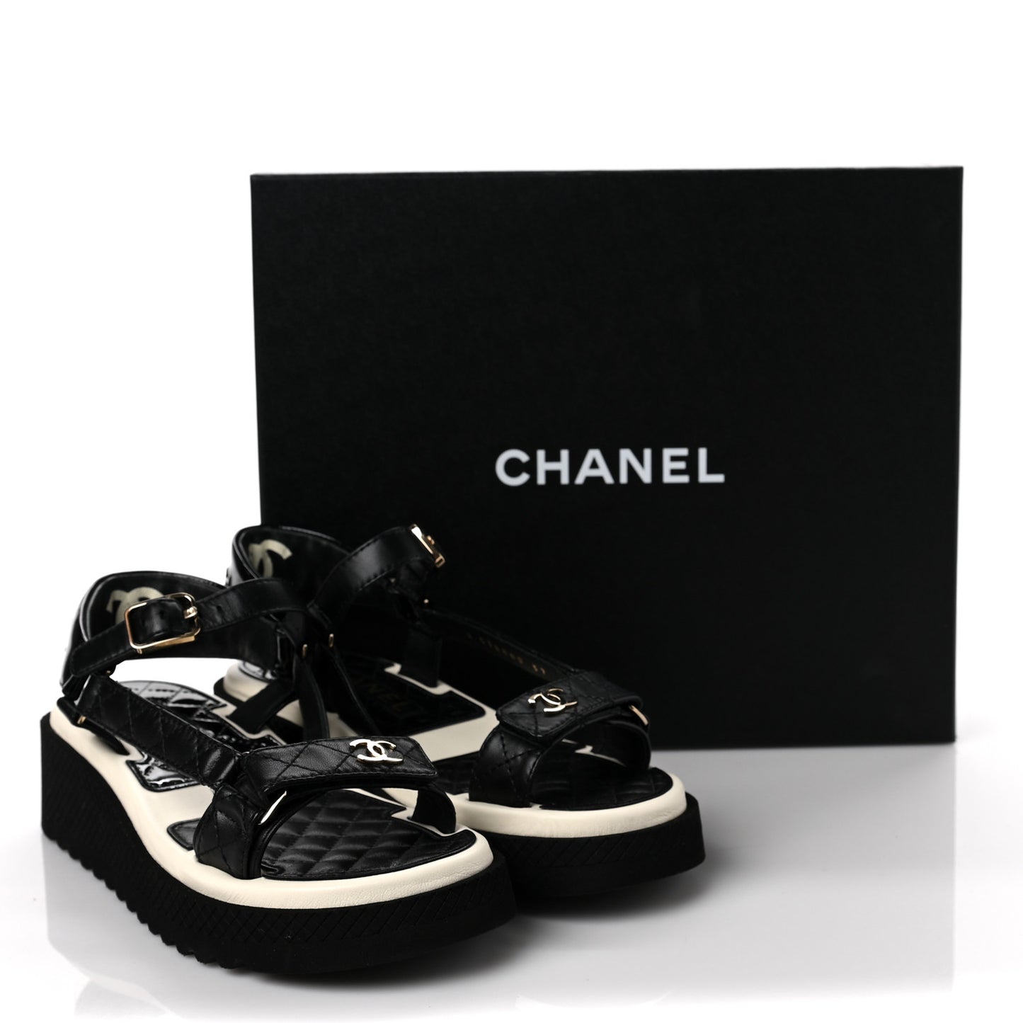 Lambskin Logo Platform Sandals 37 Black White
