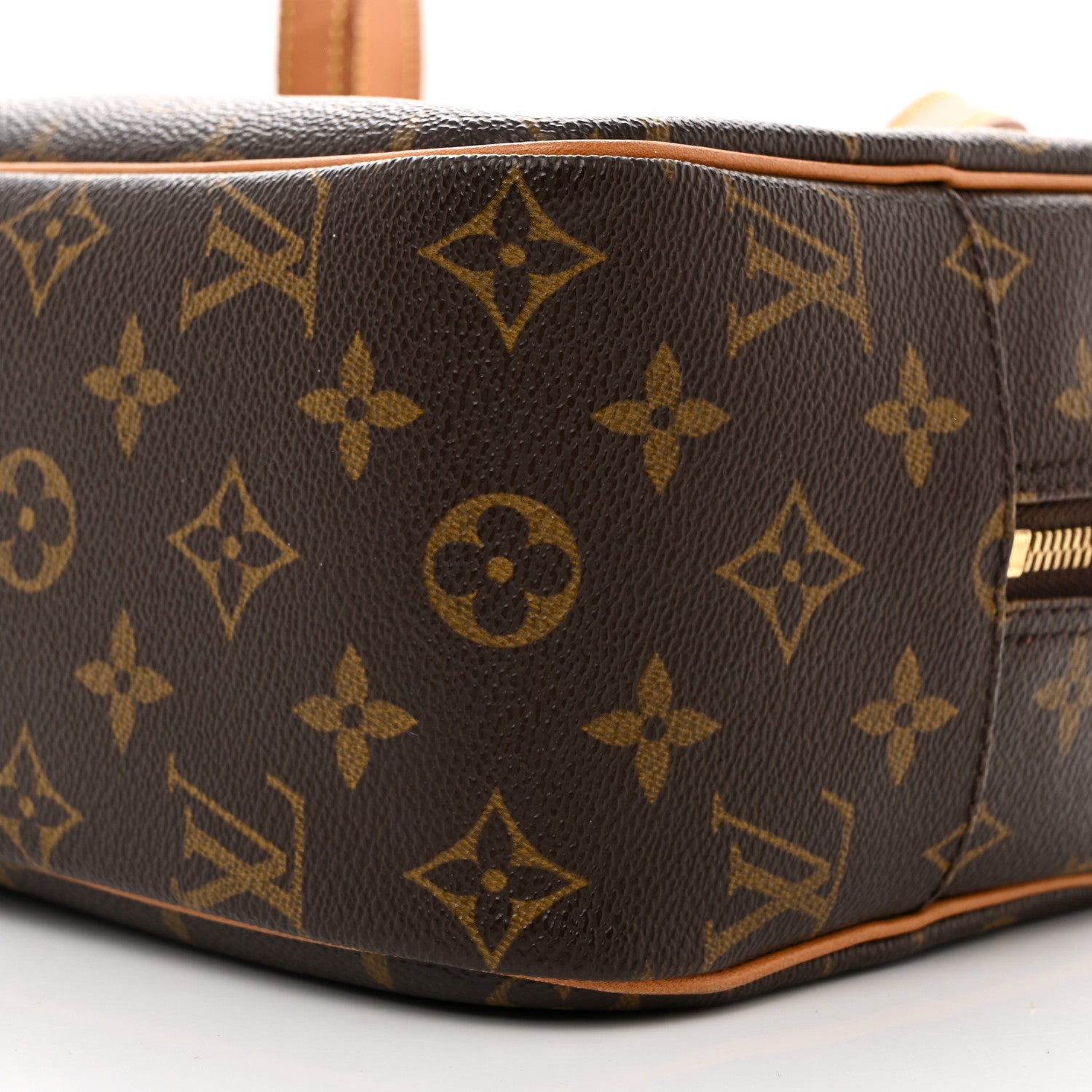 Louis Vuitton Monogram Cite MM 9 of 12