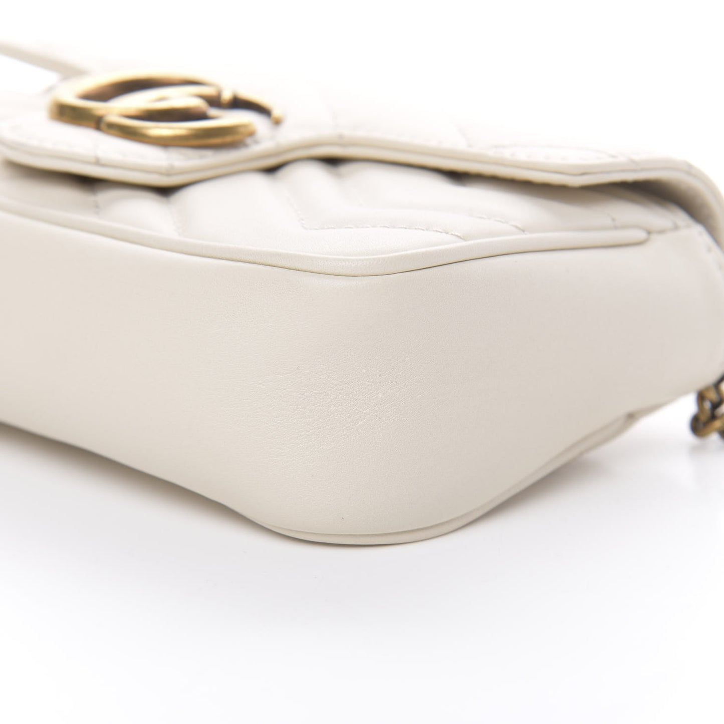 Calfskin Matelasse Super Mini GG Marmont Shoulder Bag White