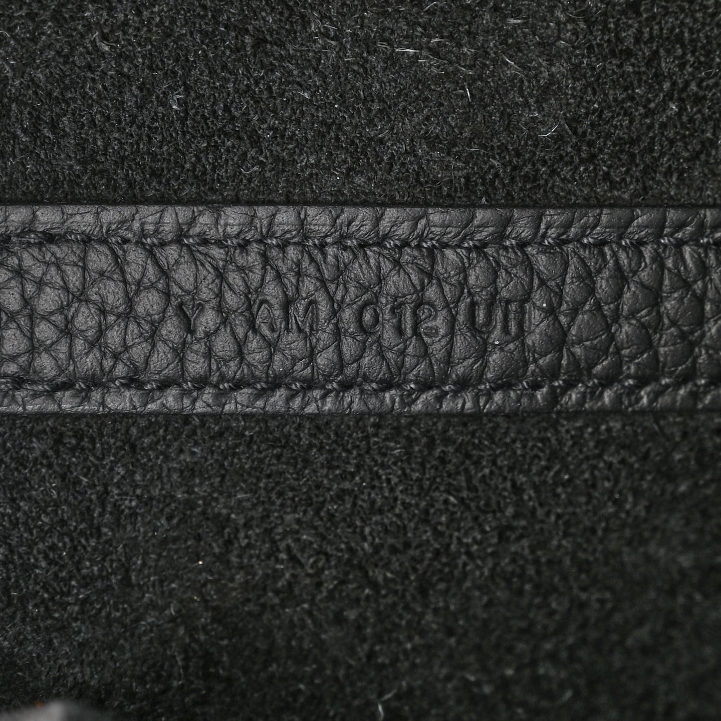 Taurillon Clemence Picotin Lock 18 PM Black