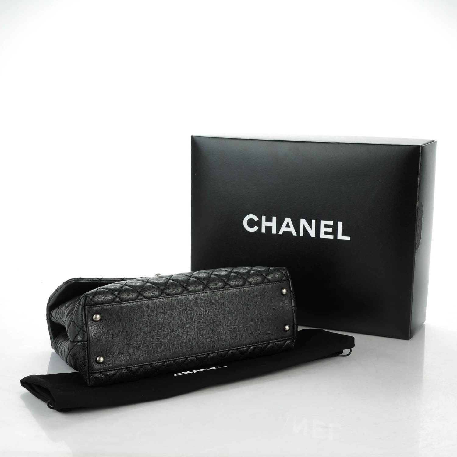 Chanel Caviar Quilted Medium Coco Handle Flap Black 4 of 7