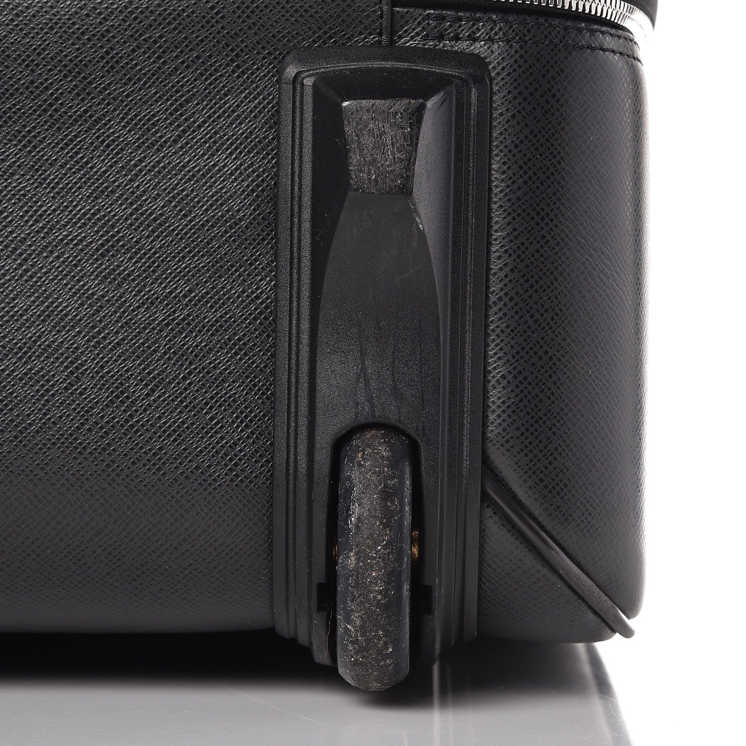 Louis Vuitton Taiga Pegase 45 Ardoise 11 of 15