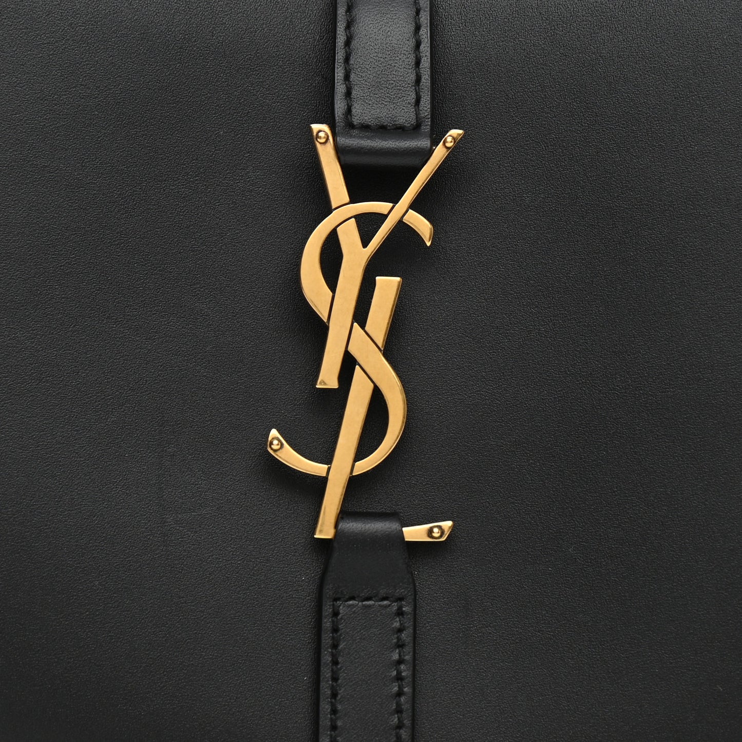 Smooth Calfskin Le 5 A 7 Hobo Black
