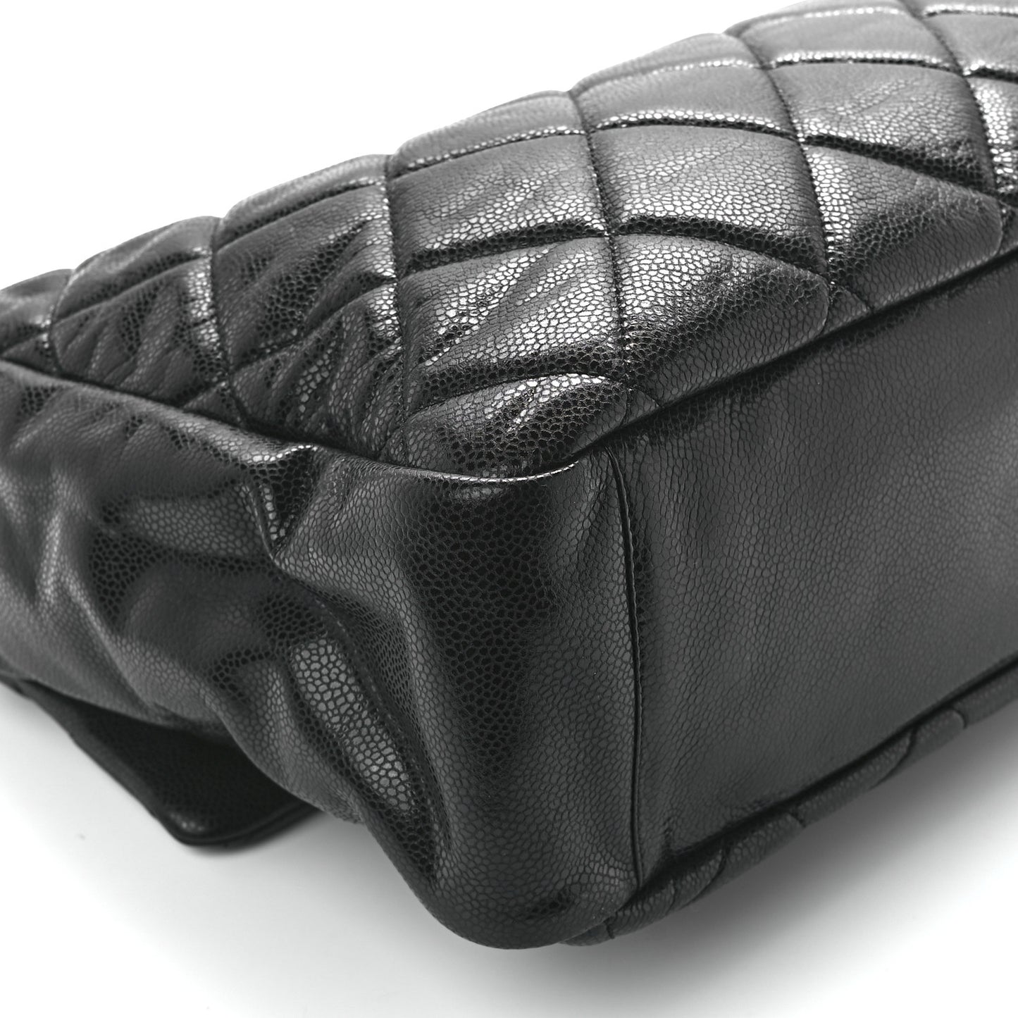 Glazed Caviar Quilted Stretch Spirit Messenger Bag Black