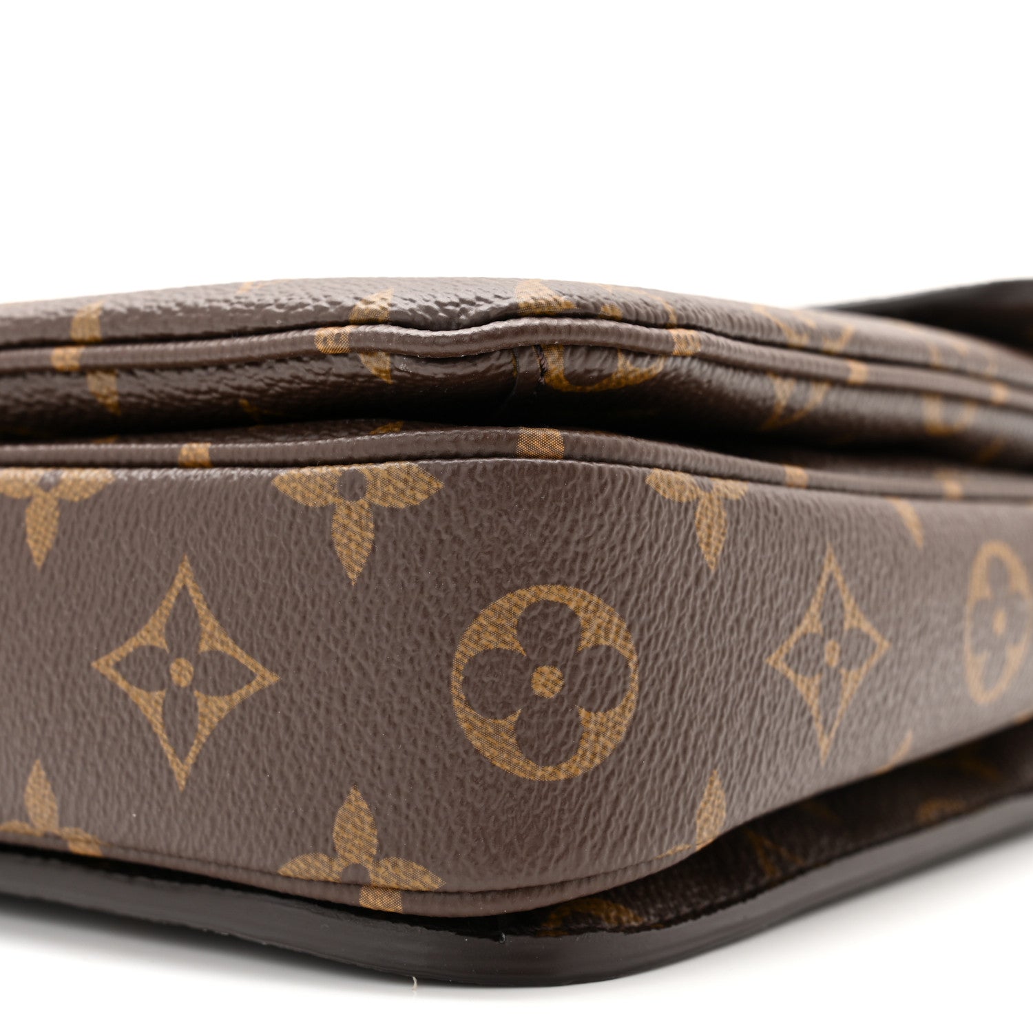 Louis Vuitton Monogram Pochette Metis 9 of 9