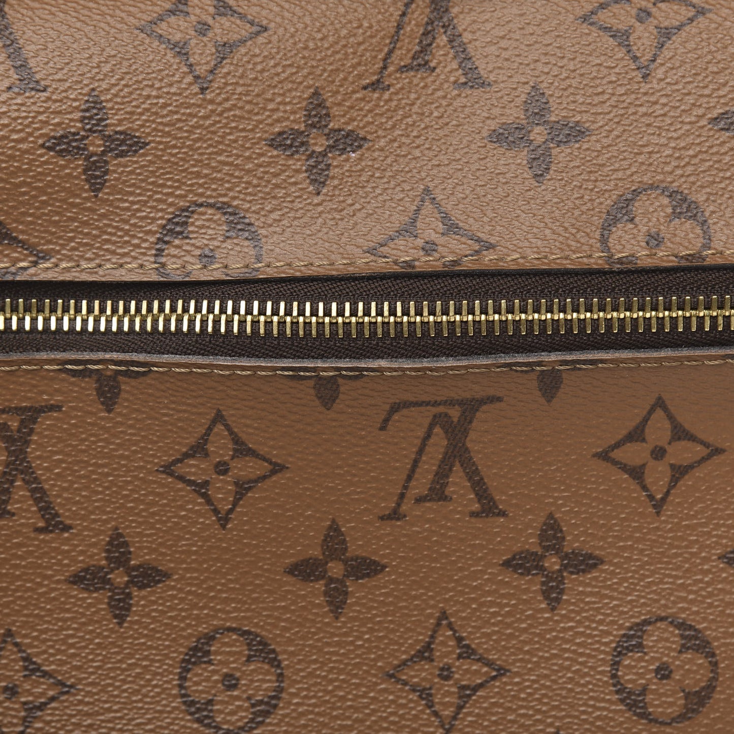 Reverse Monogram Pochette Metis
