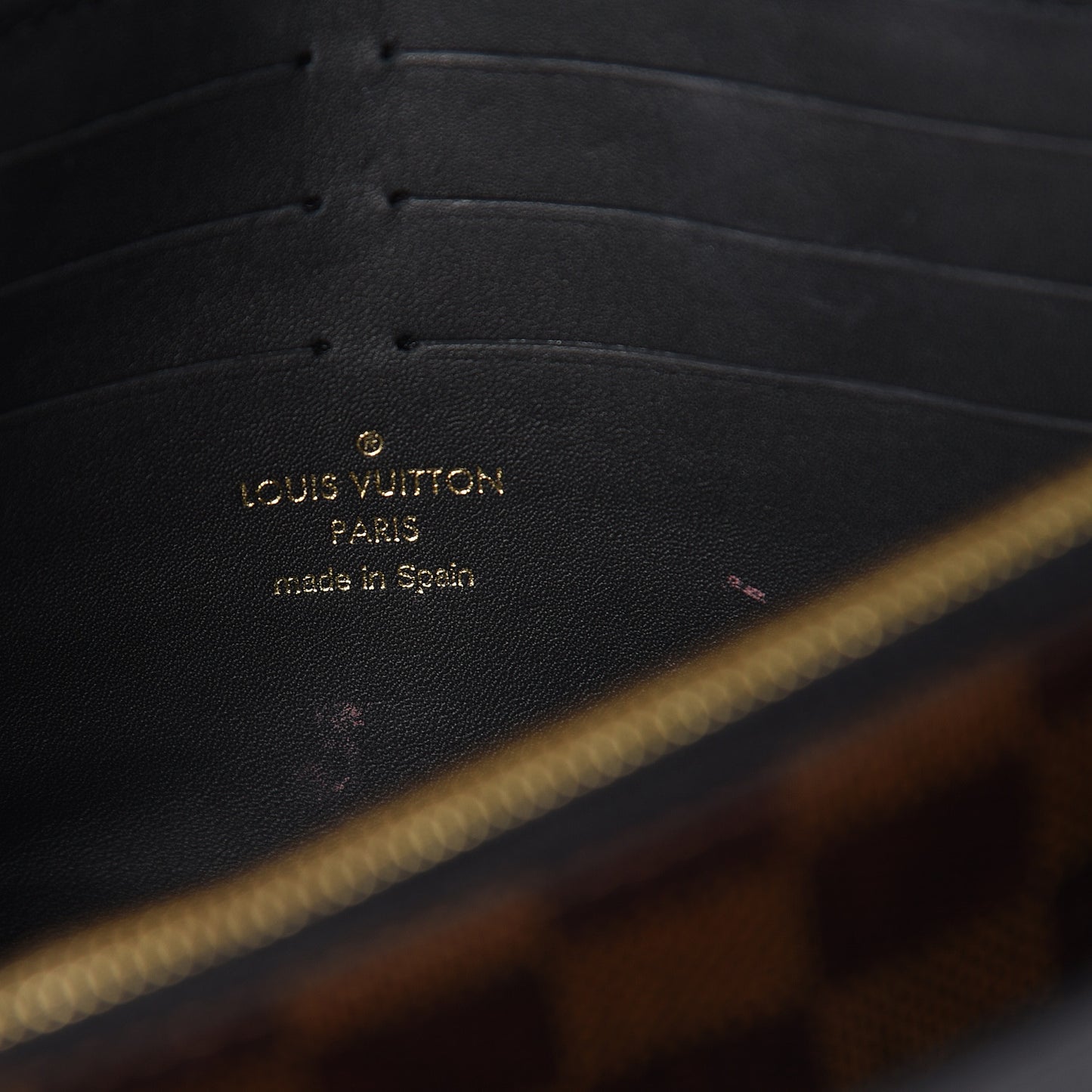 Damier Ebene Vavin Chain Wallet Black