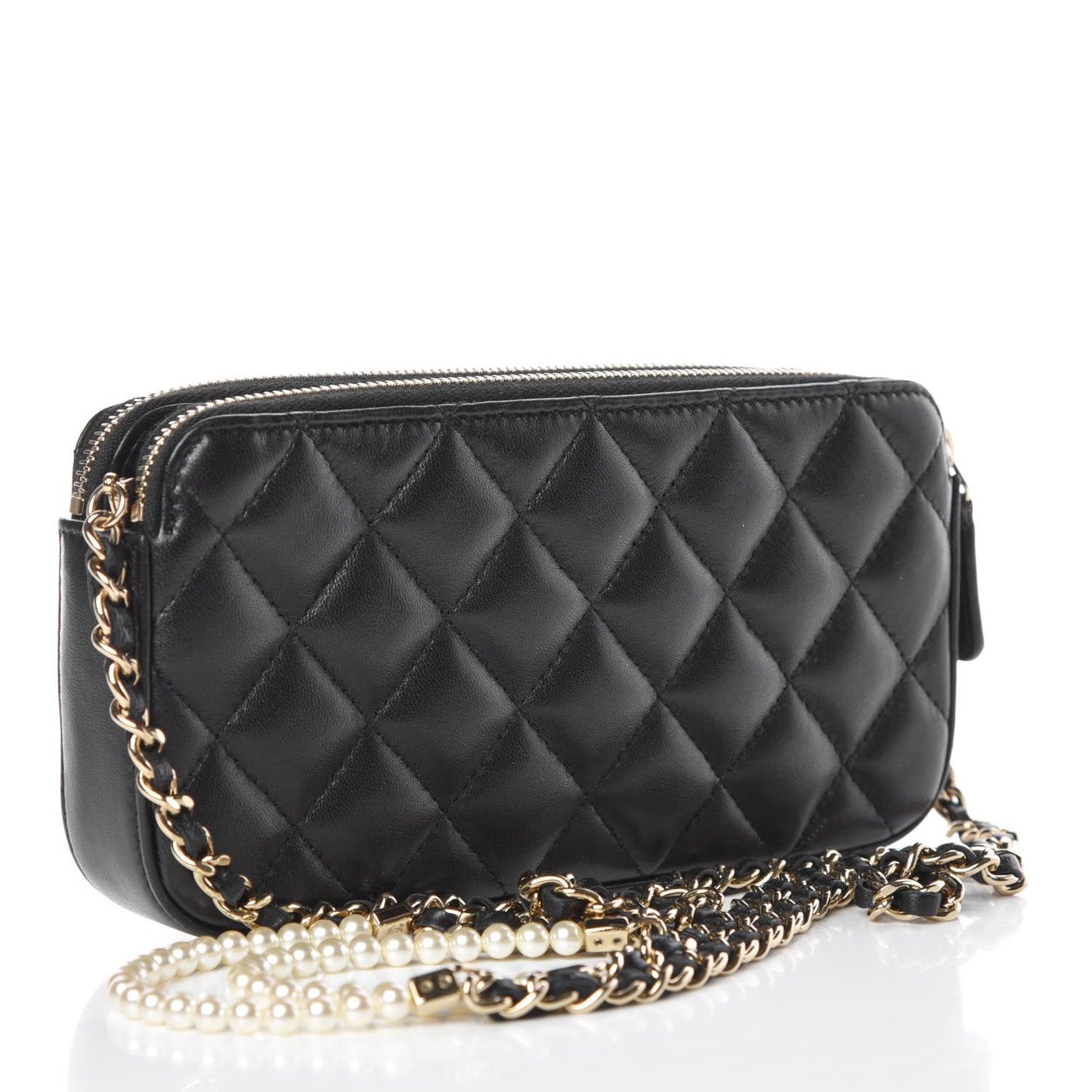 Iridescent Lambskin Quilted Pearl Clutch With Chain Black