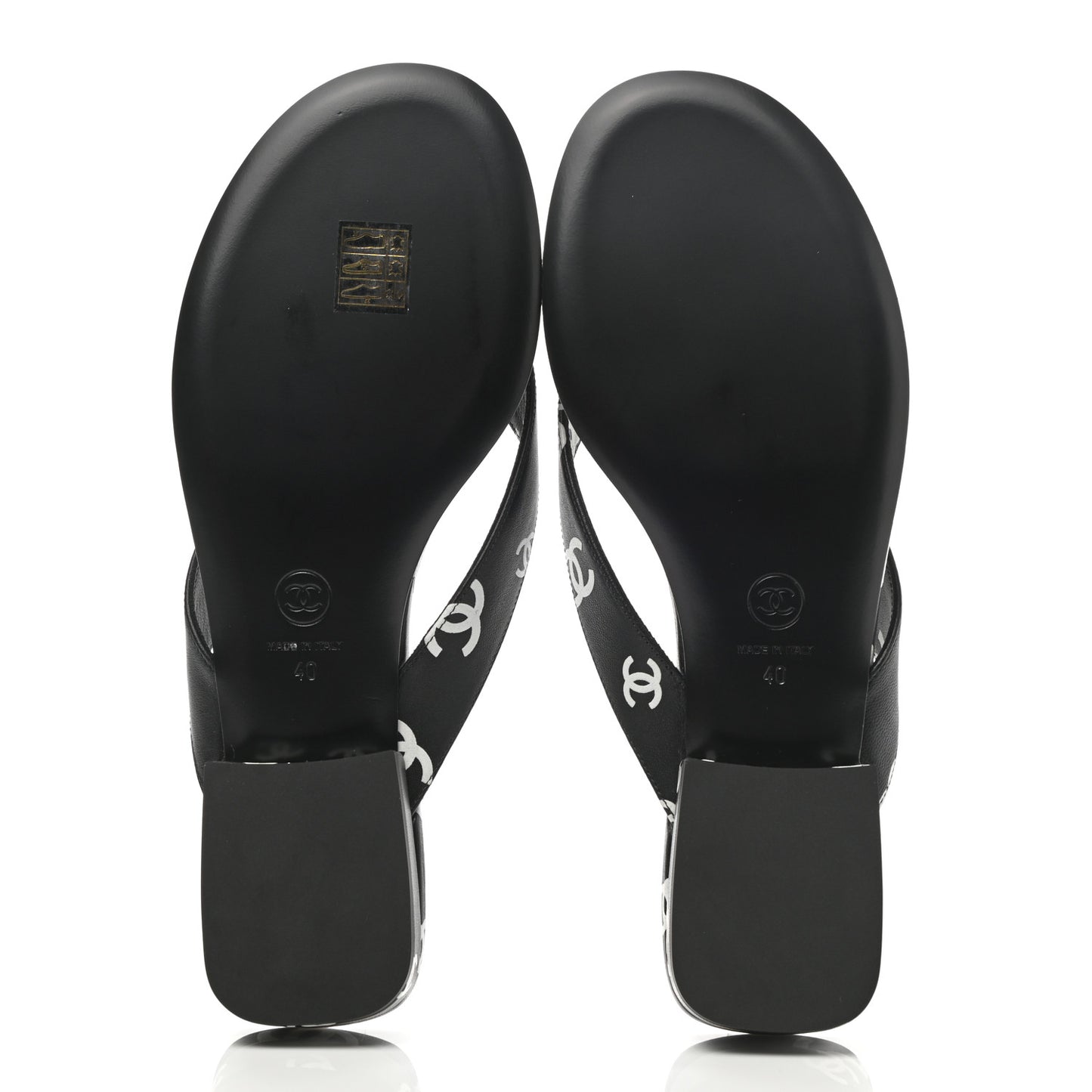 Lambskin Printed CC Thong Sandals 40 Black White