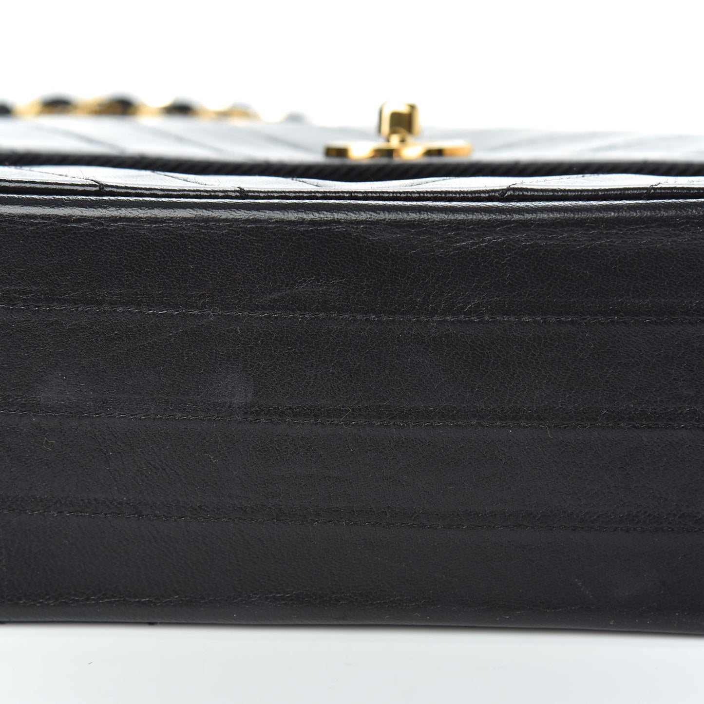 Lambskin Chevron Quilted Medium Single Flap Black