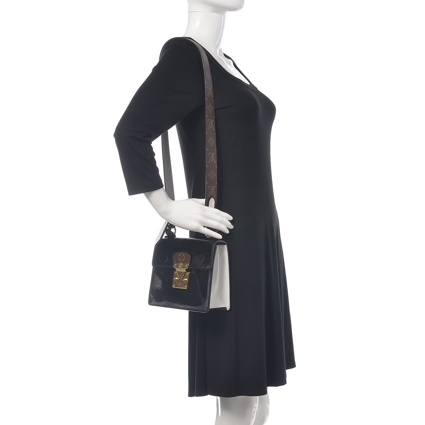 Vernis Epi Monogram Spring Street Black