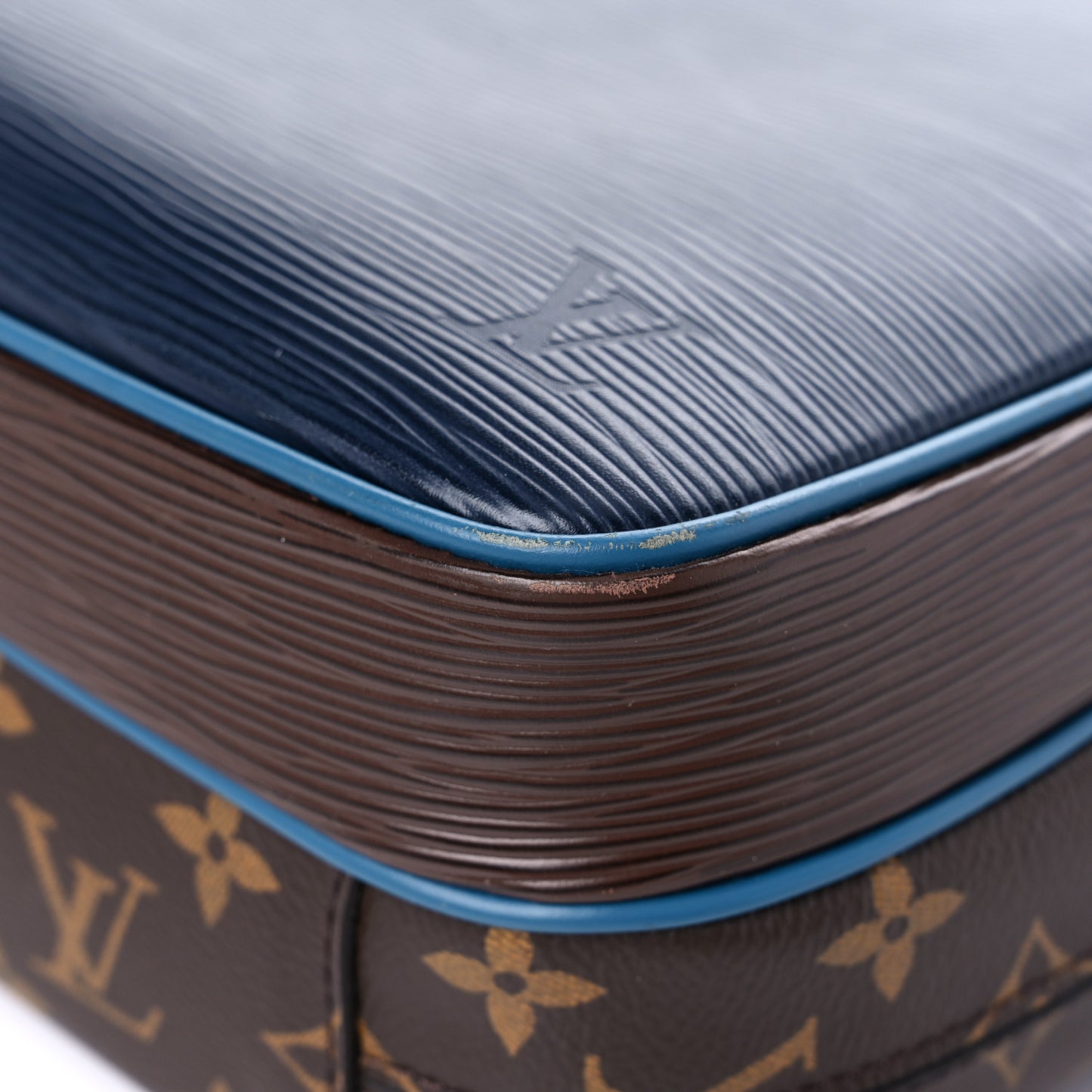 Epi Monogram Nil Slim