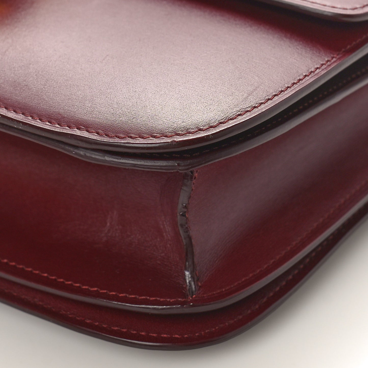 Box Calfskin Medium Classic Box Flap Bag Burgundy